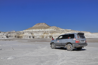 Tuzbair in 4x4 e trekking